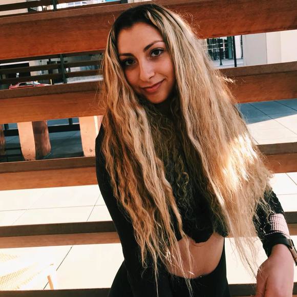 Meet your Posher, Hanna - Picture 1 of 1